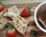 A picture of step 5 of Fried Egg on Toast With Strawberries.