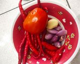 Foto langkah ke 1 dari resep Sambal Merah Padang.