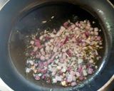 A picture of step 1 of Sweetened onion rolls with rosemary.