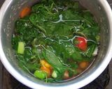 Foto langkah ke 4 dari resep Sayur bening bayam.