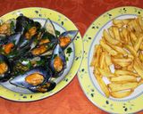 Foto del paso 5 de la receta Mejillones belgas con patatas fritas