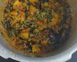 A picture of step 3 of Methi carrot potato.