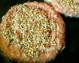 Foto del paso 1 de la receta: HAMBURGUESAS De Pechuga de Pollo...!