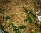 Foto langkah ke 7 dari resep Mie goreng hokkian homemade.