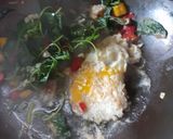 Foto langkah ke 6 dari resep Menu Sarapan Diet: Tumis Bayam Paprika Telur.