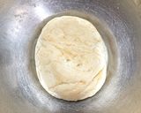 Foto langkah ke 2 dari resep Italian Thin Crust Pizza.