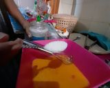 A picture of step 2 of Chocolate chips Pancake.