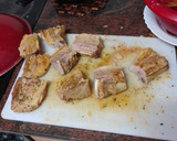 Foto del paso 7 de la receta: Guiso de judías con acelgas tiernas y costillas adobadas