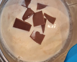 Foto del paso 9 de la receta: Bizcocho de chocolate blanco con cobertura de Milka