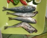 Foto langkah ke 1 dari resep Pepes Ikan asin (gerih) dan jamur tiram.