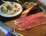 Foto del paso 1 de la receta Alcachofas con jamón, habas y guisantes