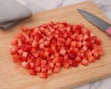Foto langkah ke 3 dari resep Strawberry Ice Cream Ala Rumahan.
