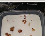 A picture of step 13 of Peanut butter ice cream with banana caramel cake.