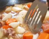 A picture of step 5 of Curry Chicken.