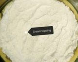 A picture of step 4 of Choco Fruity Creamy pizza.