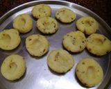 A picture of step 3 of Jain rava dahi vade.