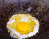 Foto langkah ke 5 dari resep Telur Ceplok Bumbu Bali.