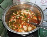 Foto langkah ke 3 dari resep Uya Asem Jamur.