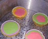 Foto langkah ke 4 dari resep Bolu Kukus Mekar Rainbow.