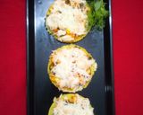 A picture of step 5 of Dhokla pizza.