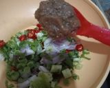 Foto langkah ke 2 dari resep Telur Dadar Asam Sunti.