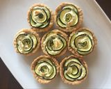 A picture of step 4 of Zucchini tartlets.