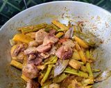 A picture of step 5 of Mahura(mixed vegetable curry).