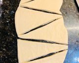 Foto del paso 8 de la receta: Medialunas de manteca 🥐