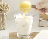 Foto langkah ke 2 dari resep Caramel Oat Latte.