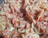 Foto del paso 2 de la receta: Corbatitas o moños con salsa y carne