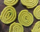 ચોખા ના લોટ ની ચકરી (Rice flour Chakri Recipe in Gujarati) રેસીપી સ્ટેપ5ફોટો