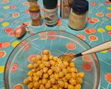 Foto del passaggio 1 della ricetta Polpette di ceci e ricotta con salsa allo yogurt