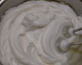Foto langkah ke 4 dari resep Marble Cake.