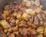 Foto del paso 3 de la receta: Guisado de pavo, patata y verfuras