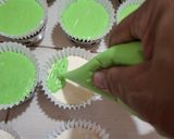 Foto langkah ke 9 dari resep Bolu Kukus Mekar (Semangka).
