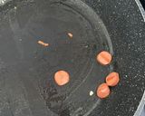 Foto del paso 4 de la receta: Espaguetis integrales con salchichas veganas y salsa de tomate
