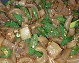 Foto langkah ke 3 dari resep Kikil Kecap Cabe Hijau (Kulit Sapi).