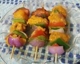 A picture of step 1 of Chicken shashlik stick.