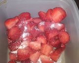 Foto del paso 2 de la receta: Copa de Frutillas con Crema versión Glotona