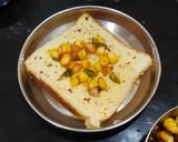A picture of step 4 of Garlic And Corn Sandwich.