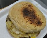 Foto del paso 12 de la receta: Sándwich🥙de berenjena,🍆calabacín y queso🧀crema🥯