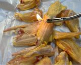 Foto del paso 2 de la receta: Alitas de pollo con mayonesa de ajos confitados en Airfryer Cosori