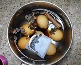 Foto langkah ke 4 dari resep Telur Teh 茶鸡蛋 (Dapat juga digunakan untuk Nasi Tim).