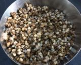 A picture of step 1 of Sprouted moong curry.