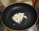 Foto langkah ke 2 dari resep Tumis Jamur Shimeji.