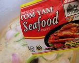 Gambar langkah 4 resipi Tom Yam Goong Udang.