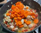 Une image de l'étape 17 de Poulet aux carottes, panais, petits pois et pommes de terre.