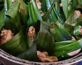 Foto langkah ke 4 dari resep Ayam Goreng Pandan ala Thailand.