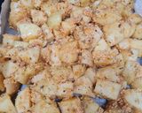 Ropogós parmezános-fokhagymás burgonya recept fázis 4 fotója