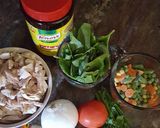 Foto del paso 1 de la receta: Sopa de estrellitas con pollo y espinacas
